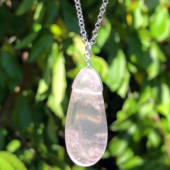 Genuine Rose Quartz Pendant Necklace! - Picture 1 of 5